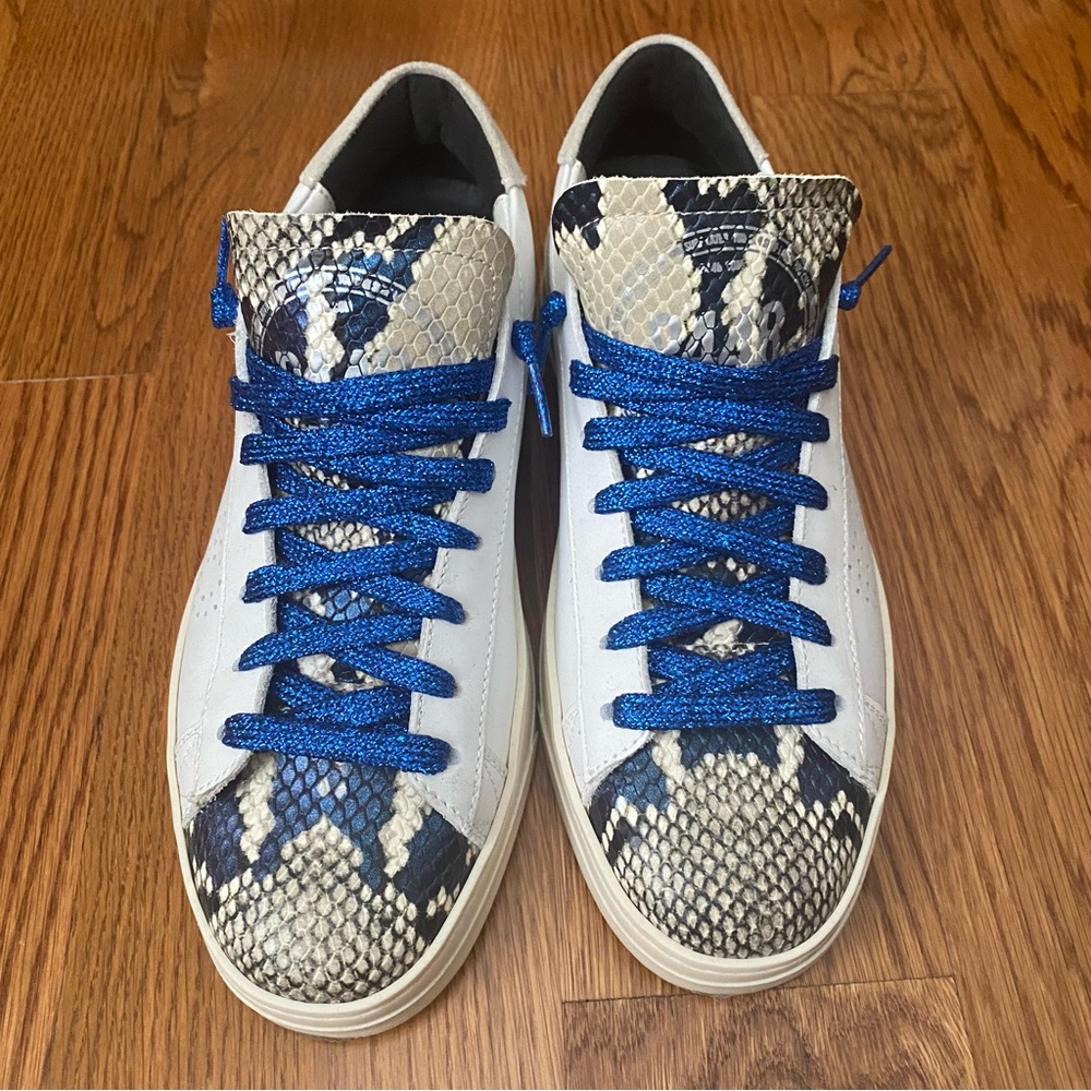 p448 women’s John sneakers